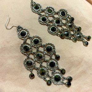 Sliver and black Dangling earrings